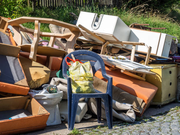 Best Yard Cleanup Services  in Marquette, MI